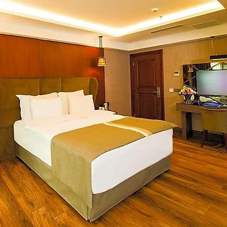 Hotel The Way 4*