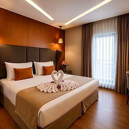 Hotel The Way 4*