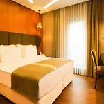 Hotel The Way 4*