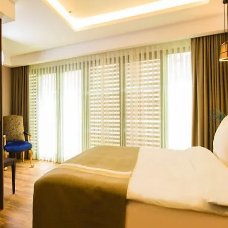 Hotel The Way 4*